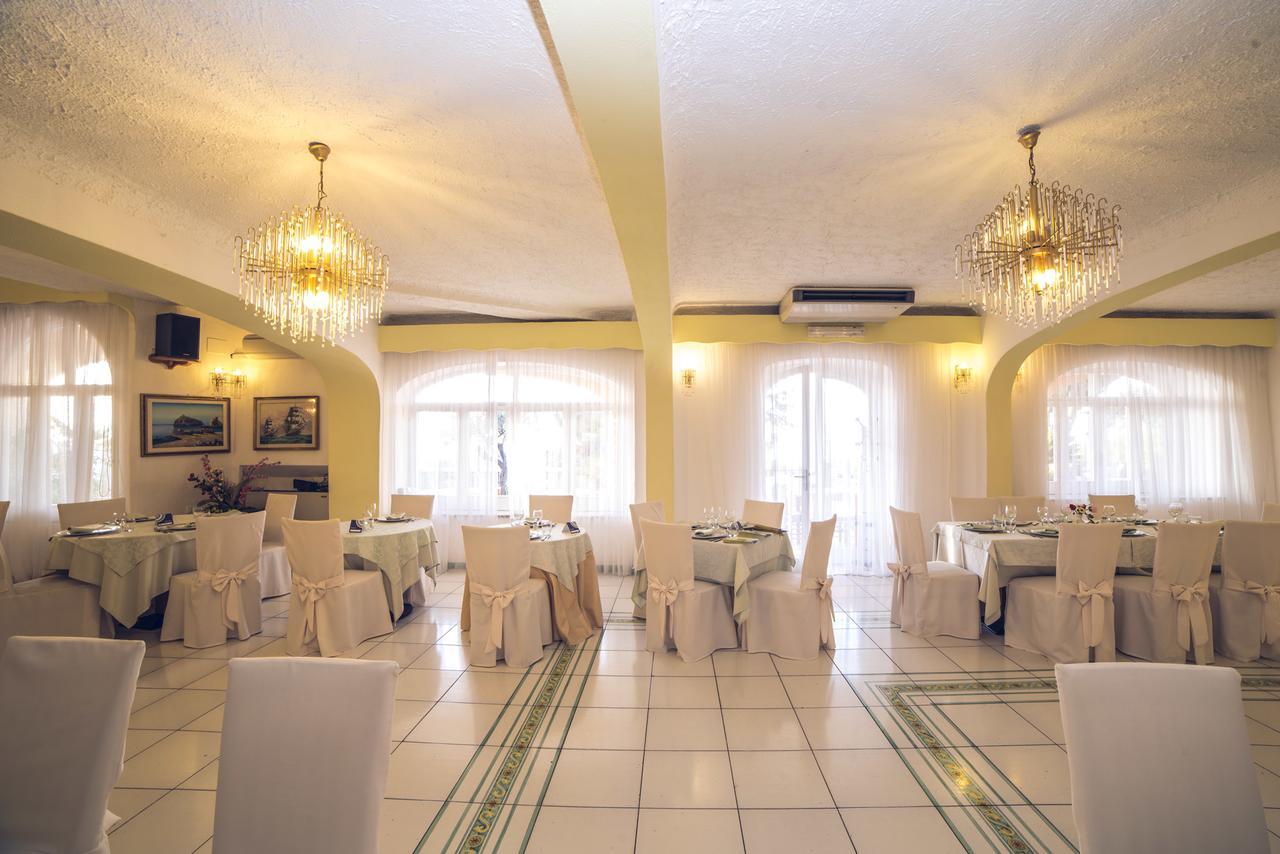 Hotel Carlo Magno Forio di Ischia Buitenkant foto